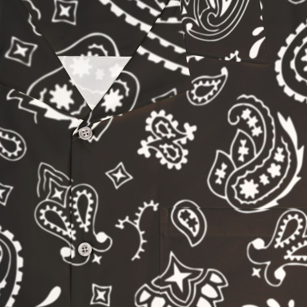 Bandana Hawaiian Shirt with Paisley Print Pattern - Detail