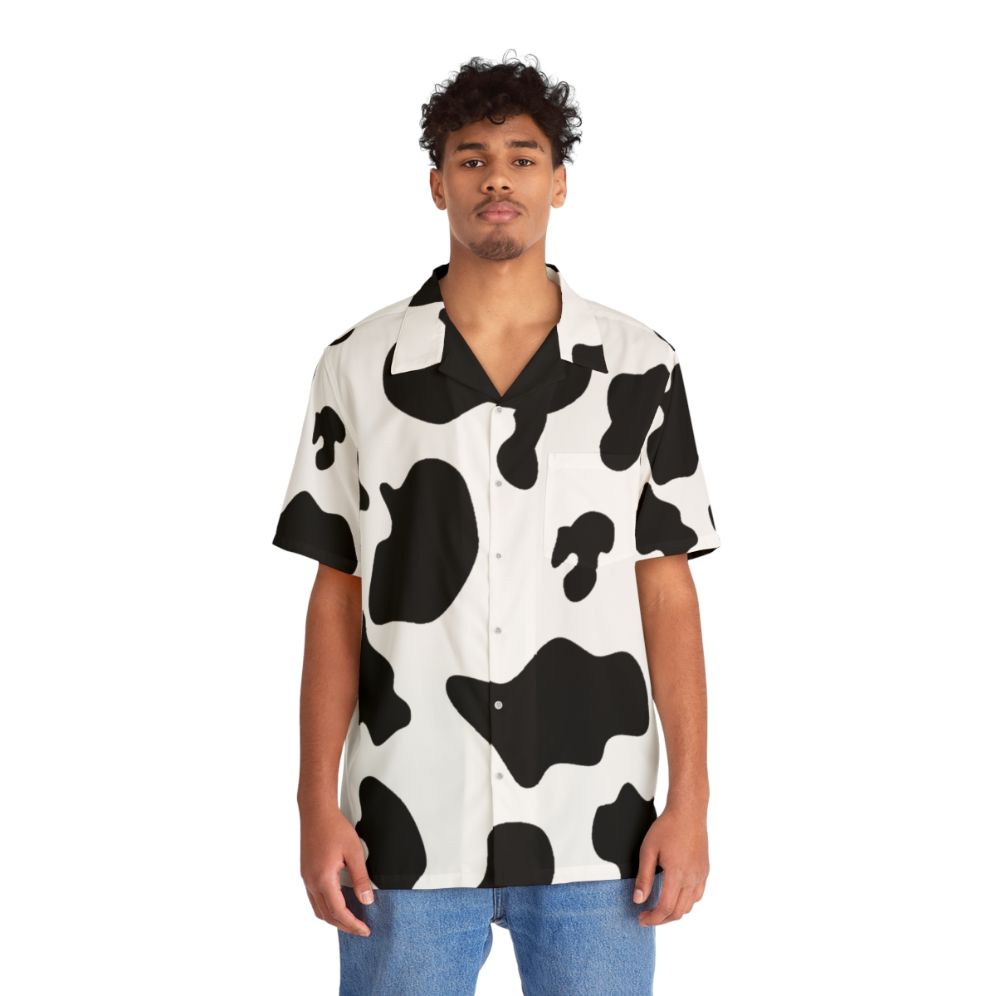 Cow pattern and spots animal print Hawaiian-style shirt - People Front