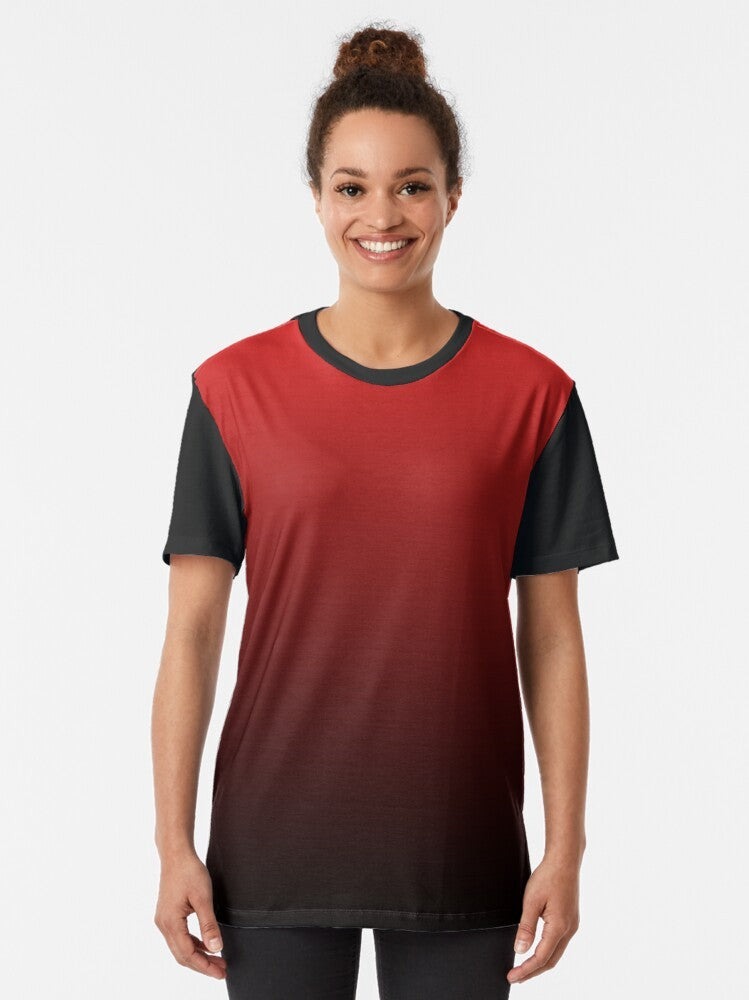 Minimalist t-shirt with a gradient ombre design in shades of red - Women