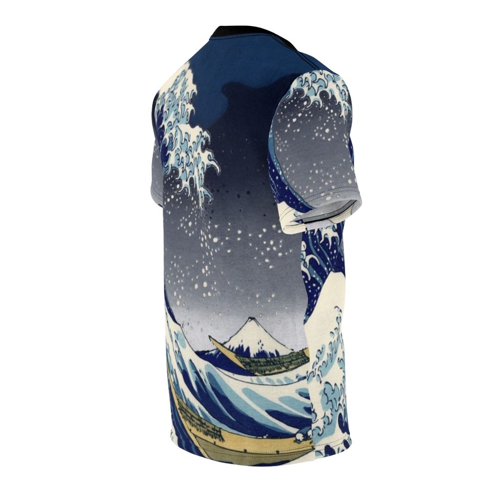 Stylish t-shirt featuring the iconic "Great Wave off Kanagawa" artwork by Hokusai - men right