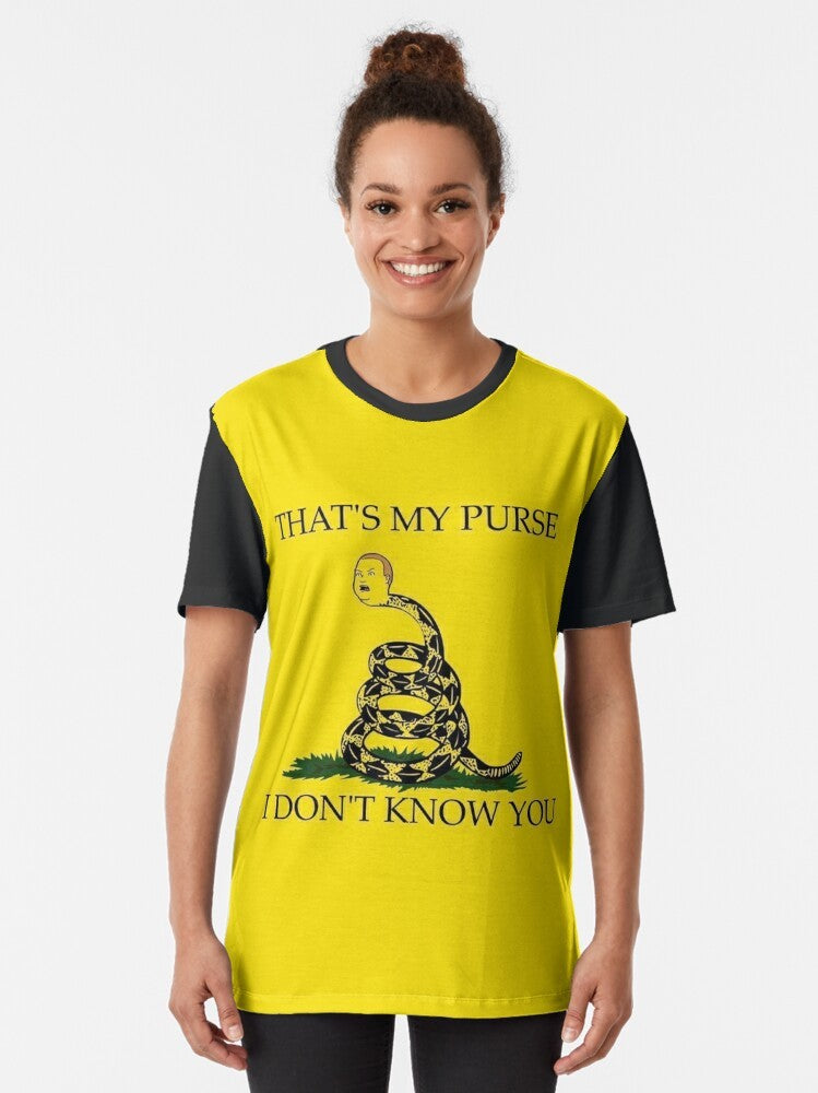 Man yelling "That's my purse! I don't know you!" graphic t-shirt design - Women