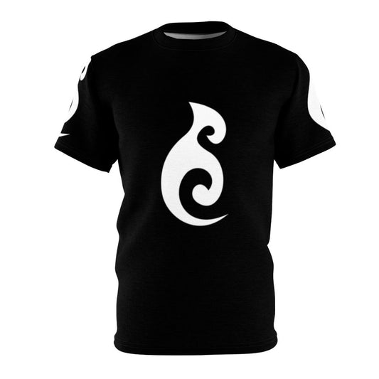 White t-shirt with ocean and Maori symbol pattern, perfect for travelers and surfers.