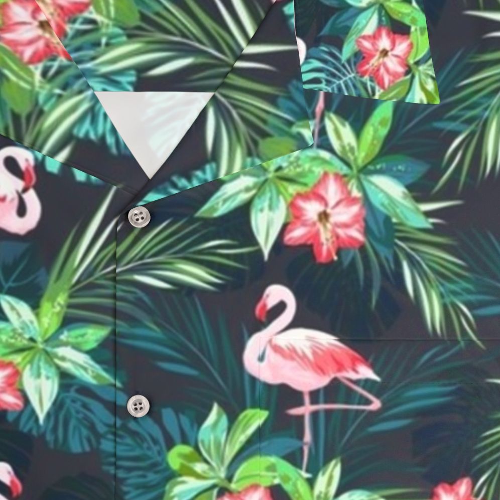 Bright flamingo Hawaiian shirt with tropical pattern - Detail