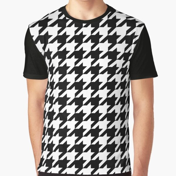 Houndstooth pattern graphic t-shirt in black and white