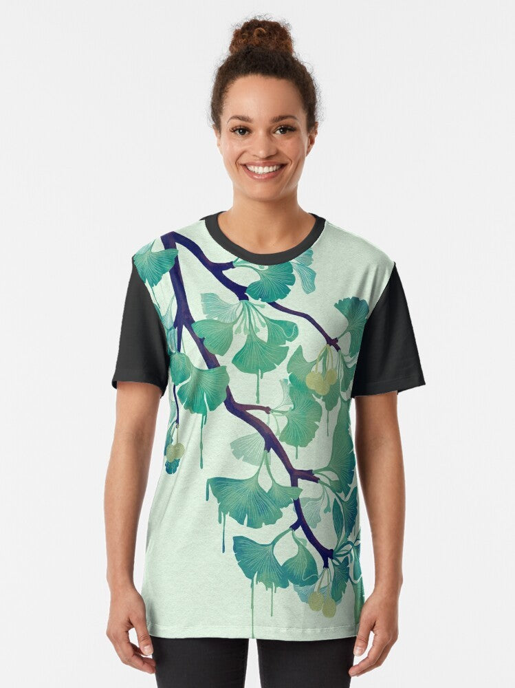 Ginkgo leaf graphic t-shirt in green - Women