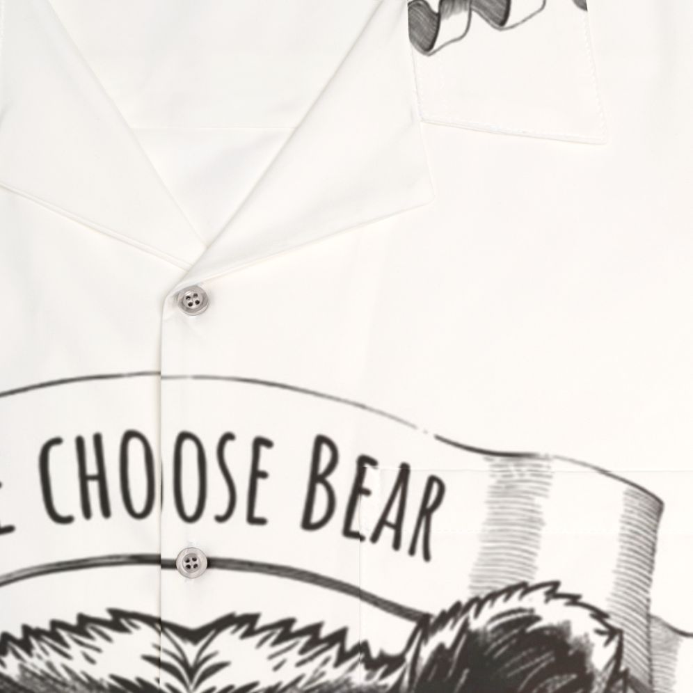 Stylish Hawaiian shirt featuring a bear design, representing female empowerment - Detail