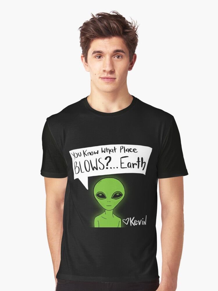 Funny sarcastic graphic t-shirt with text "You know what place blows? Earth" and an alien design - Men