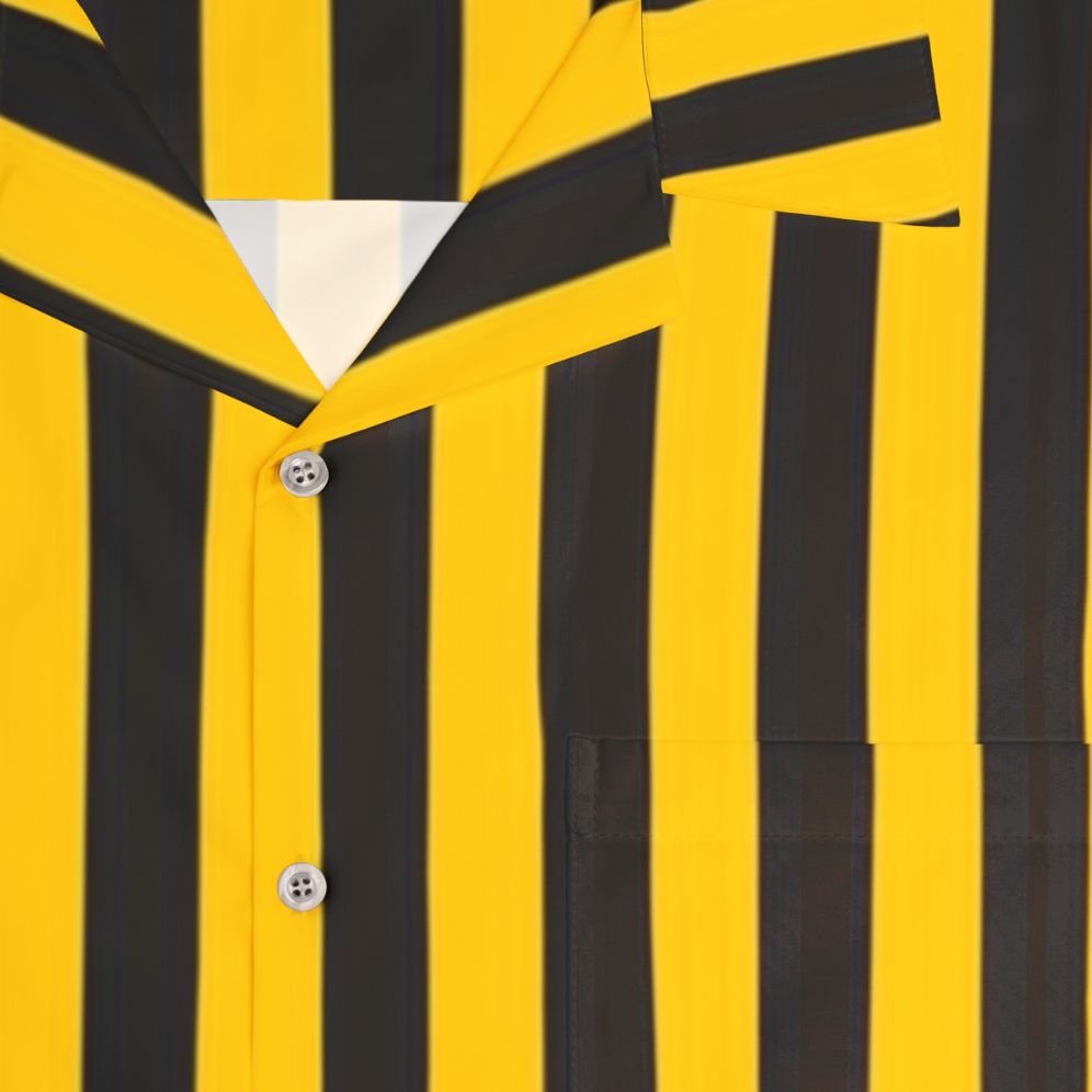 Yellow and black striped pattern Hawaiian shirt - Detail