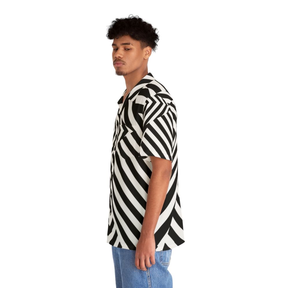 Black and white Hawaiian shirt with optical illusion camouflage print - People Left