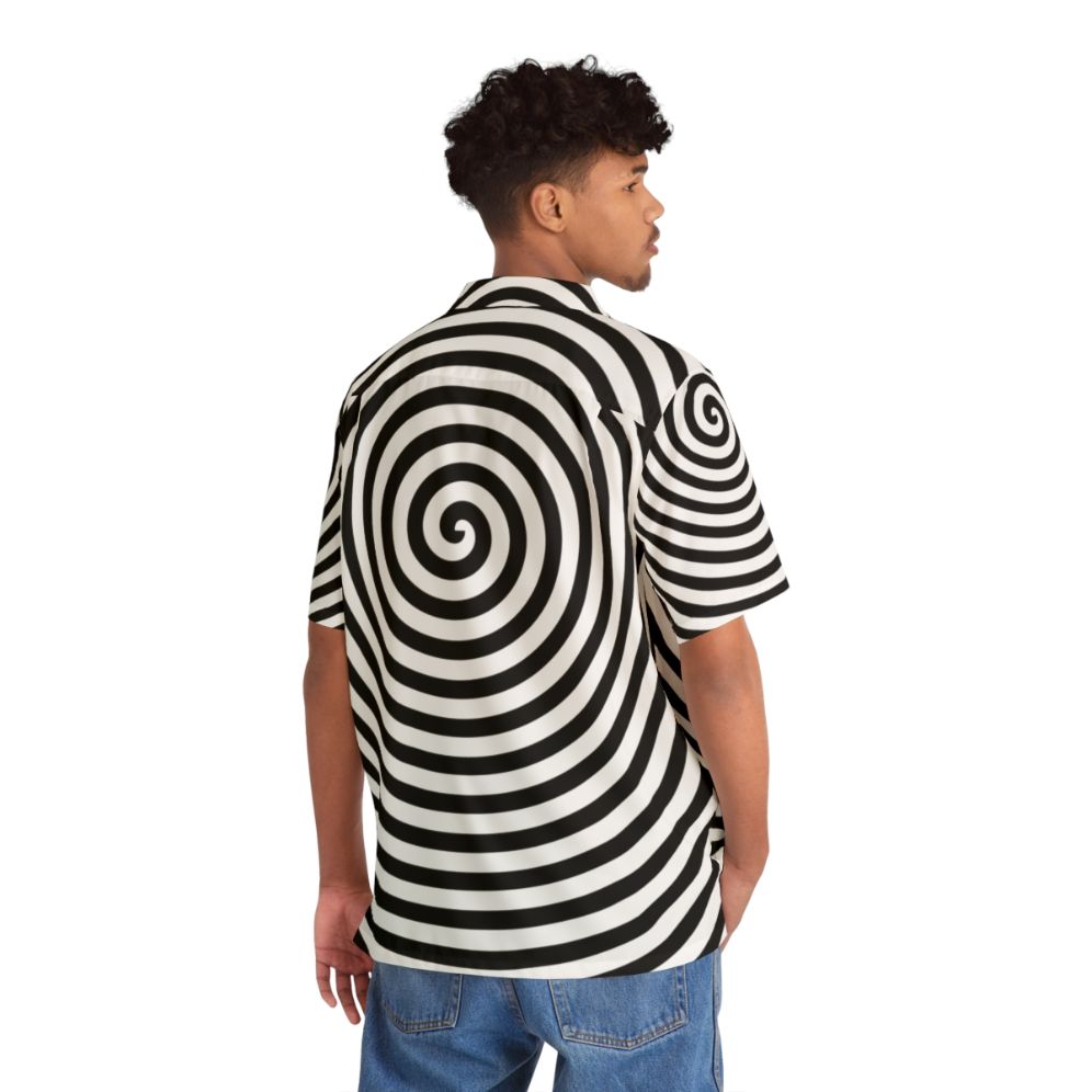 Trippy spiral black and white Hawaiian shirt - People Back