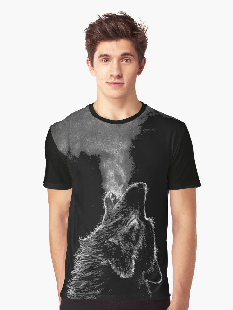 Striking wolf graphic design on a t-shirt - Men