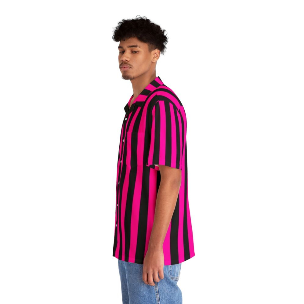 Vibrant pink and black striped Hawaiian shirt - People Left