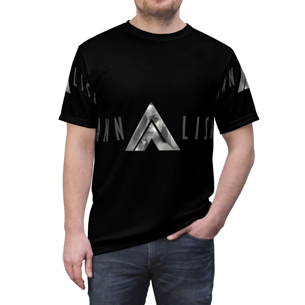 Graphic t-shirt featuring the name "Annalisa Singer" in an Italian-inspired design - men front