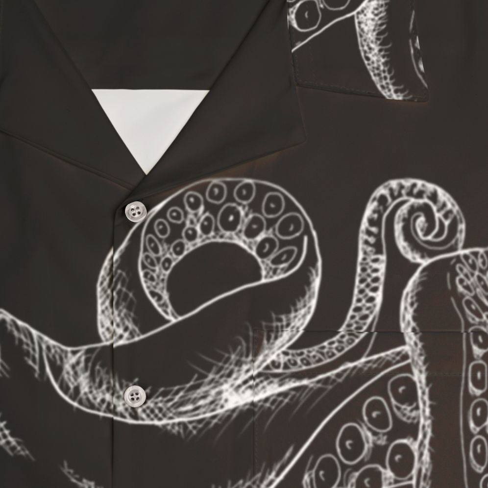 White octopus line art design on black Hawaiian shirt - Detail