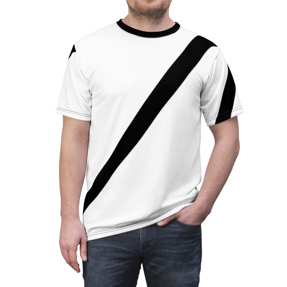 Stylish T-shirt design featuring a safety belt graphic to promote car safety - men front