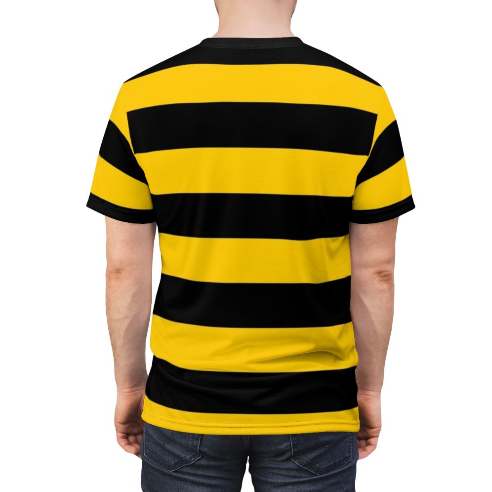 Closeup of a yellow and black striped bee on a t-shirt - men back