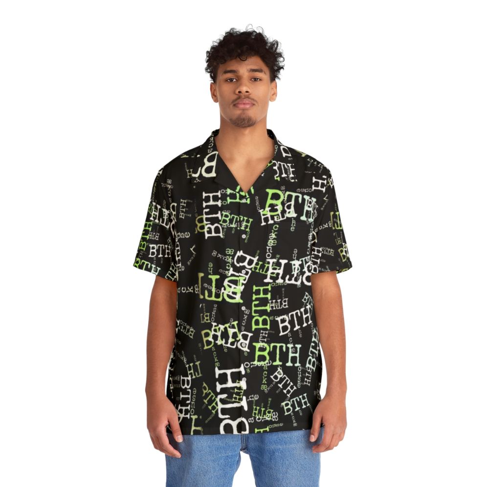 Backaethehouse Hawaiian Chef Shirt with Tropical Pattern - People Front