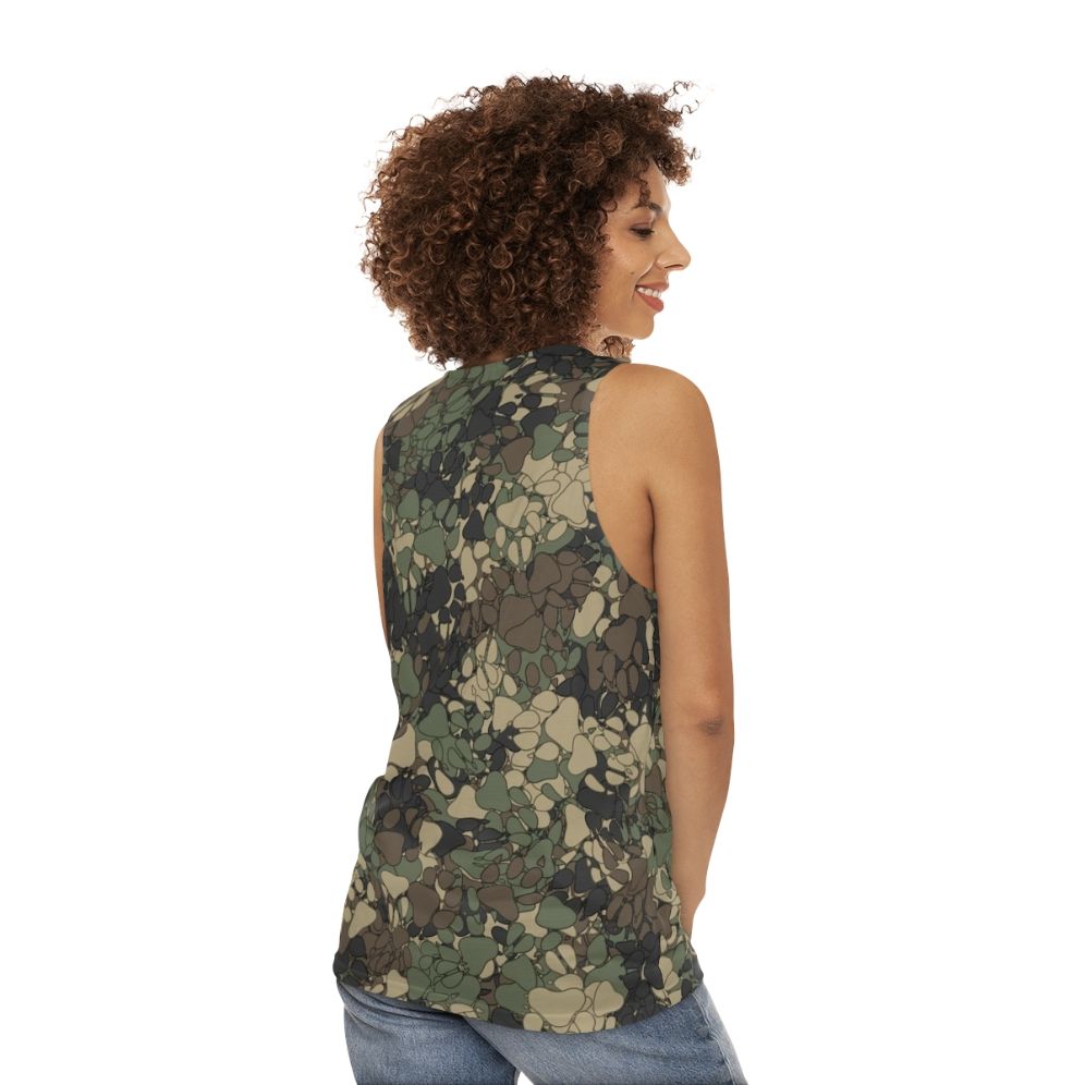 Unisex wolf paw prints camo military style tank top - women back