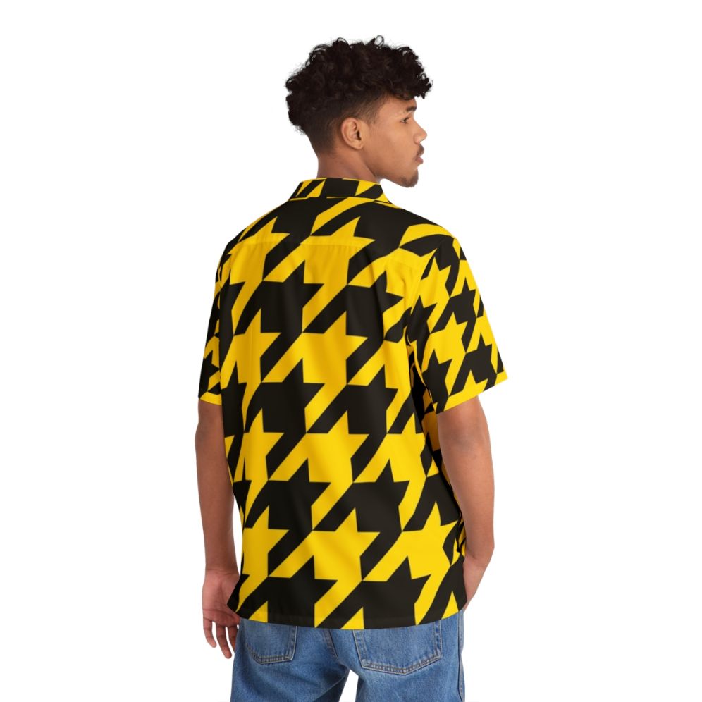 Oversized yellow and black houndstooth pattern Hawaiian shirt - People Back