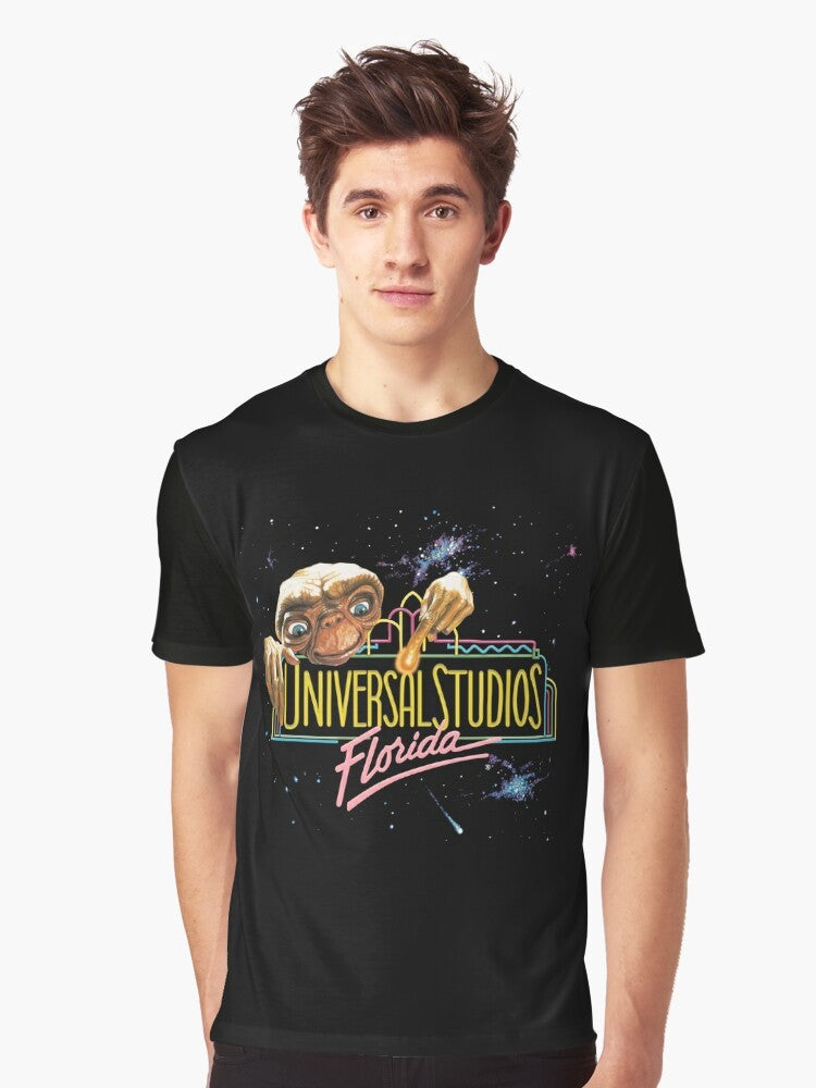 Vintage 90s E.T Universal Studios Florida graphic t-shirt - Men