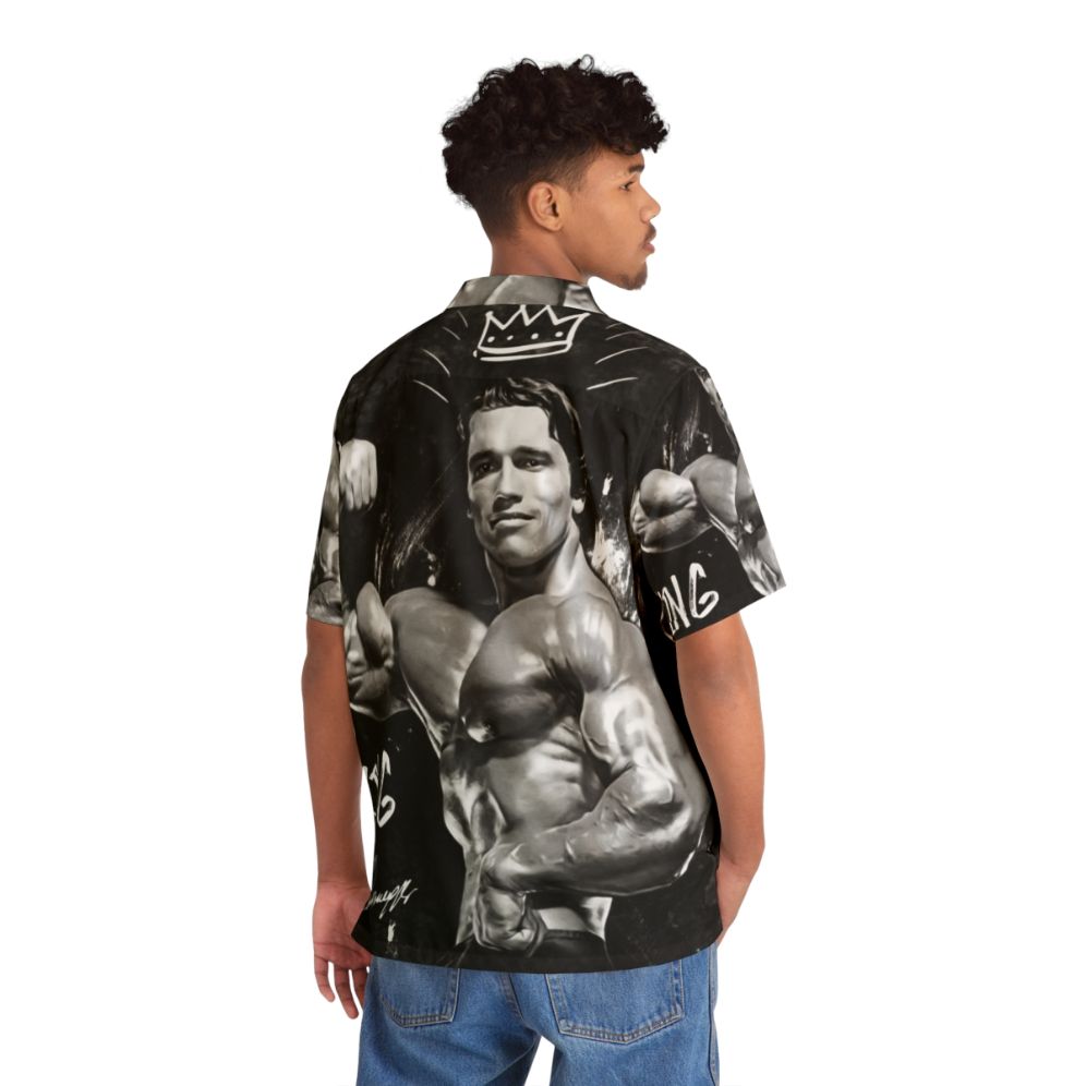 Arnold Schwarzenegger-inspired Hawaiian shirt with tropical print - Flat lay