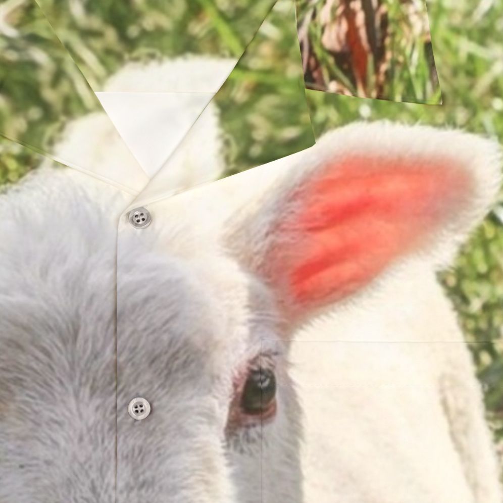 Cute baby lamb wearing a tropical Hawaiian shirt - Detail