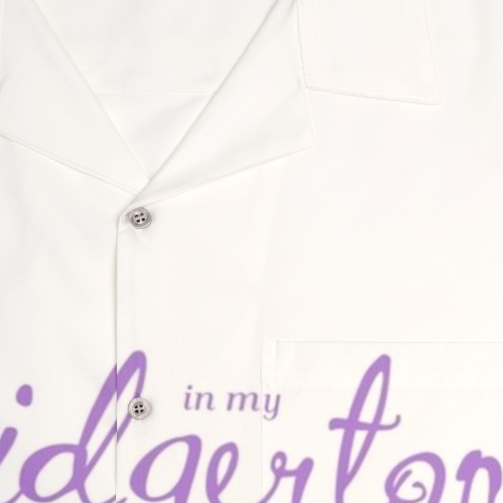 Purple Hawaiian shirt with Bridgerton-inspired design - Detail