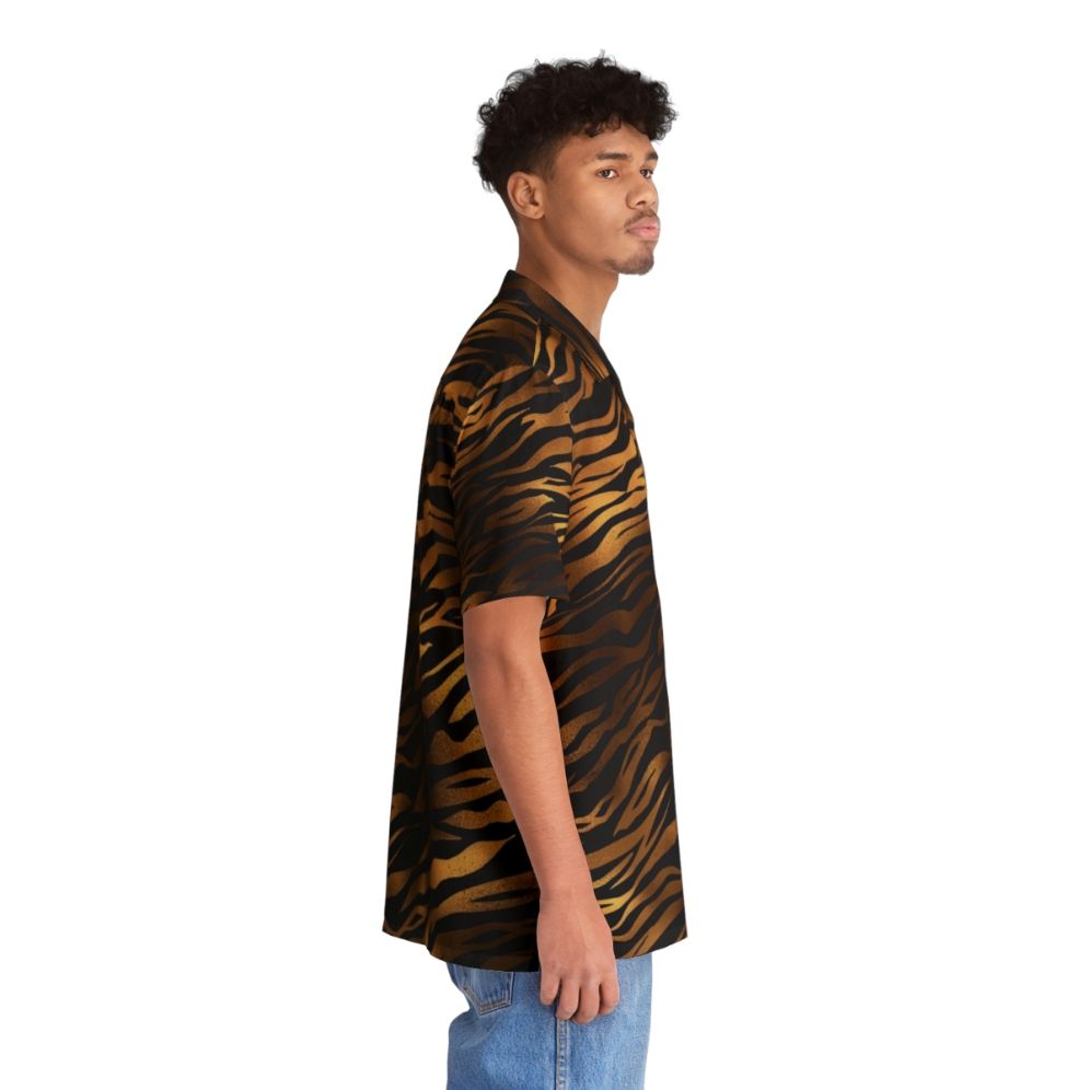 Tiger print Hawaiian shirt with vibrant jungle-inspired pattern - People Pight