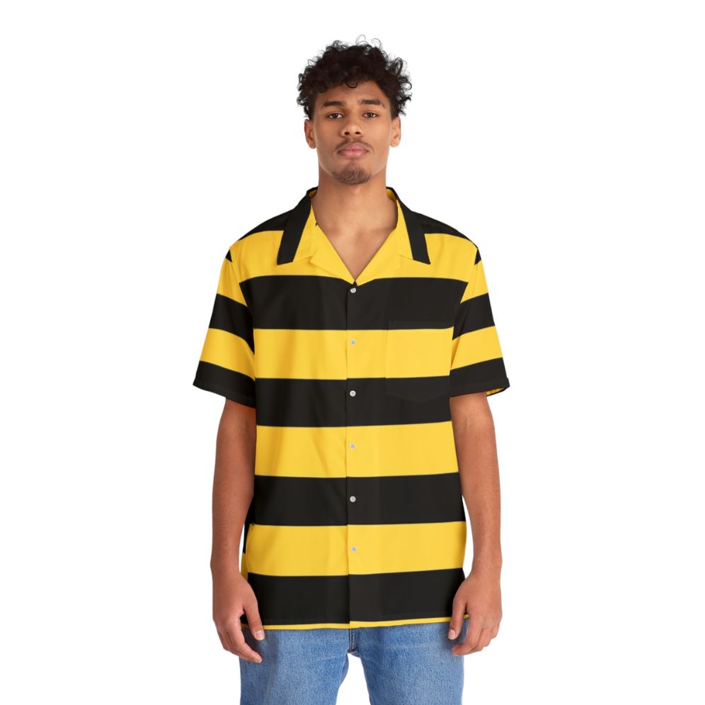 Bumble bee Hawaiian shirt with bright yellow and black stripes - People Front