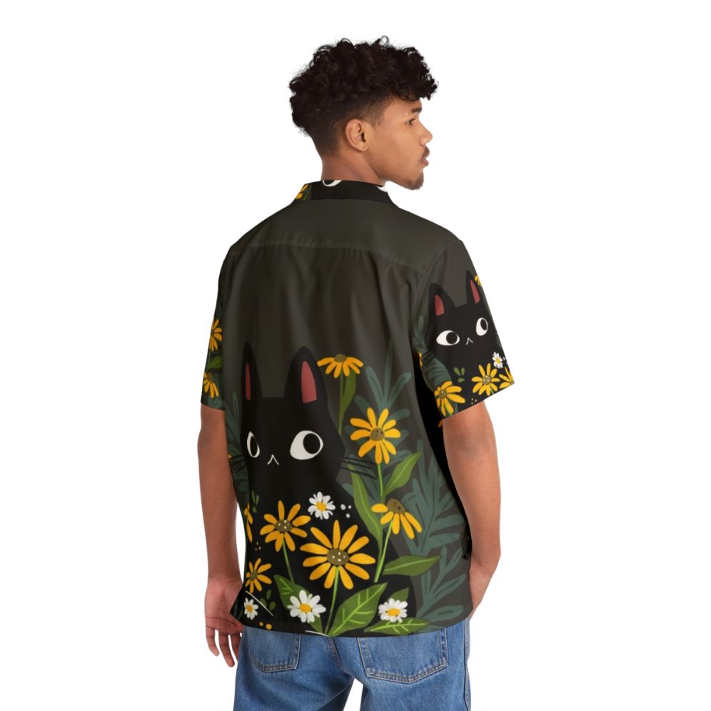 Black cat with yellow flowers on a tropical hawaiian shirt - People Back