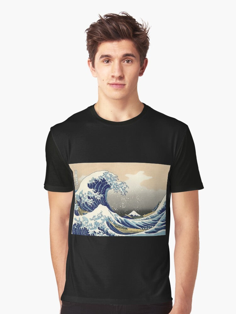 Graphic t-shirt featuring the iconic "The Great Wave off Kanagawa" artwork by the Japanese artist Katsushika Hokusai - Men