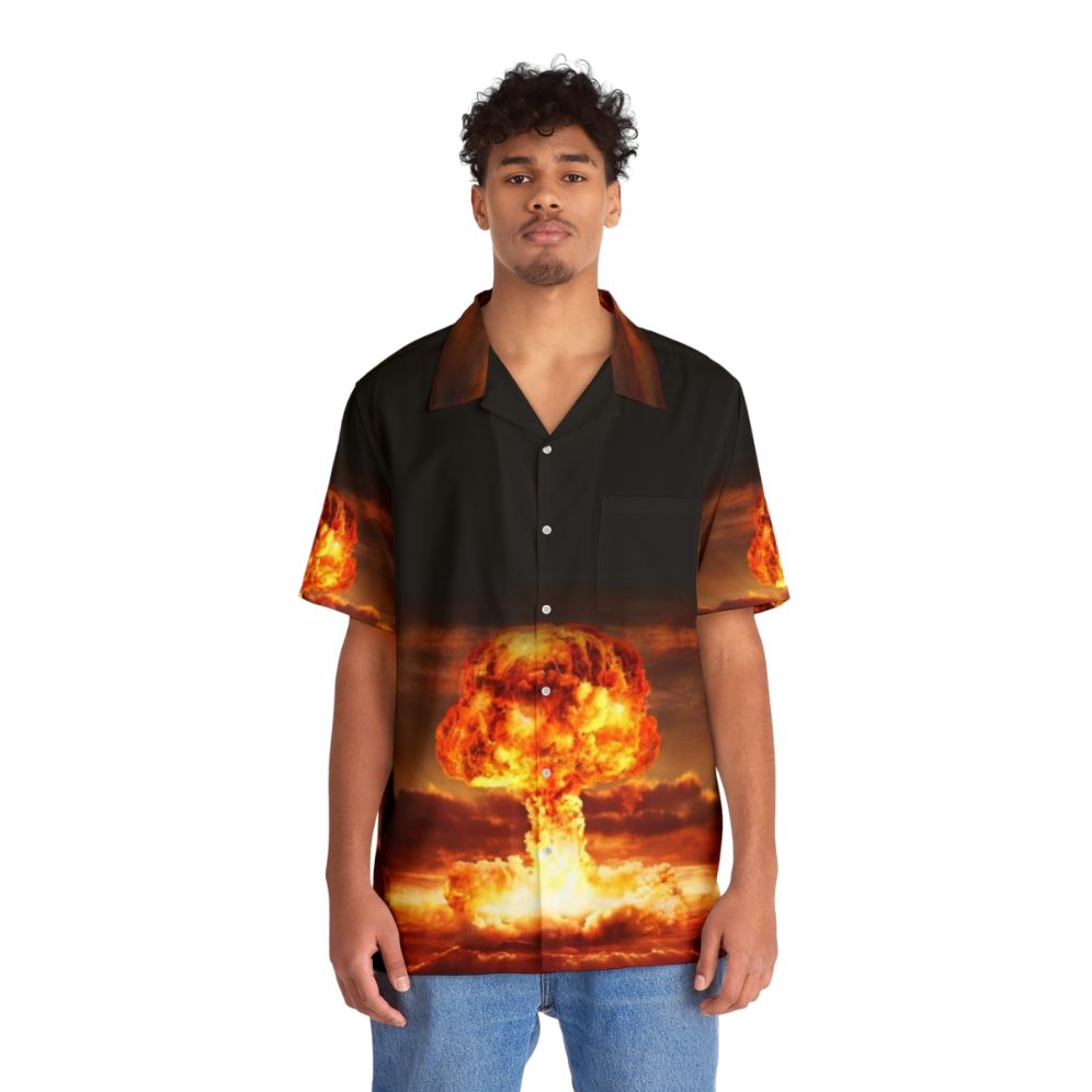 Vintage-style atomic bomb Hawaiian shirt - People Front