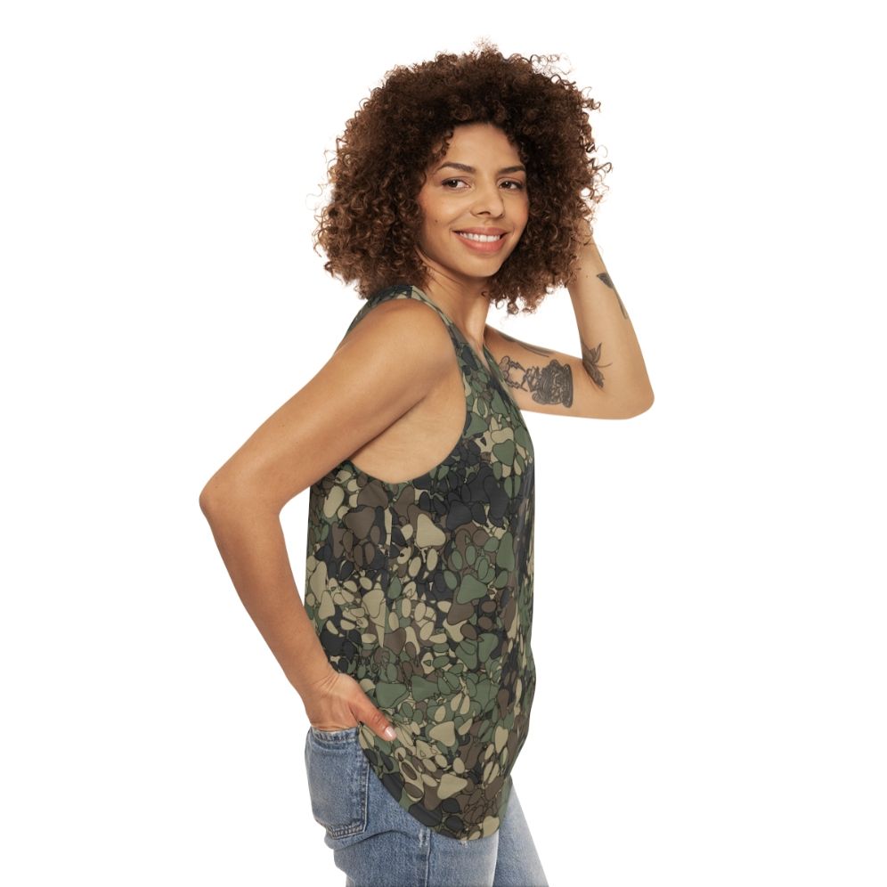 Unisex wolf paw prints camo military style tank top - women side