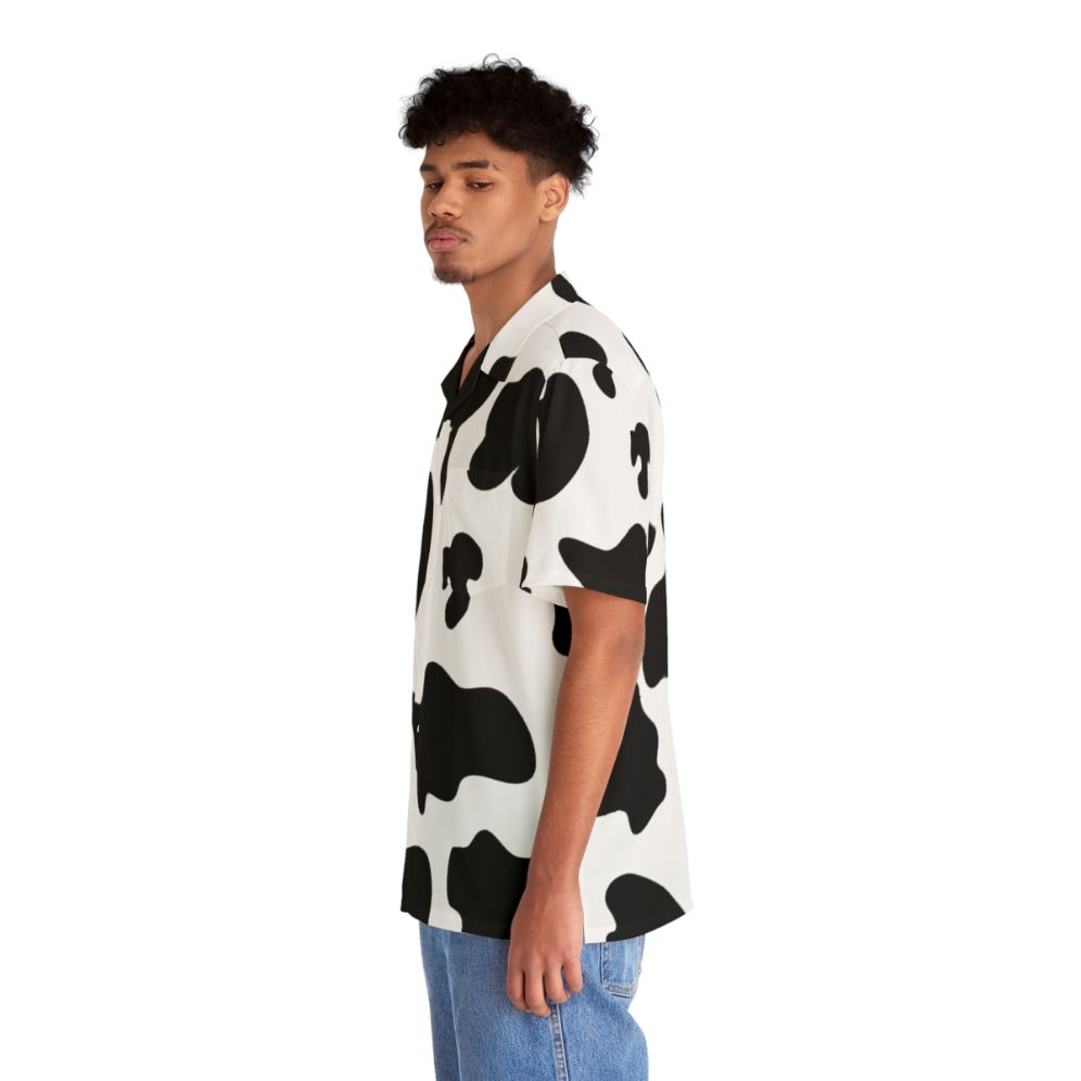 Cow pattern and spots animal print Hawaiian-style shirt - People Left