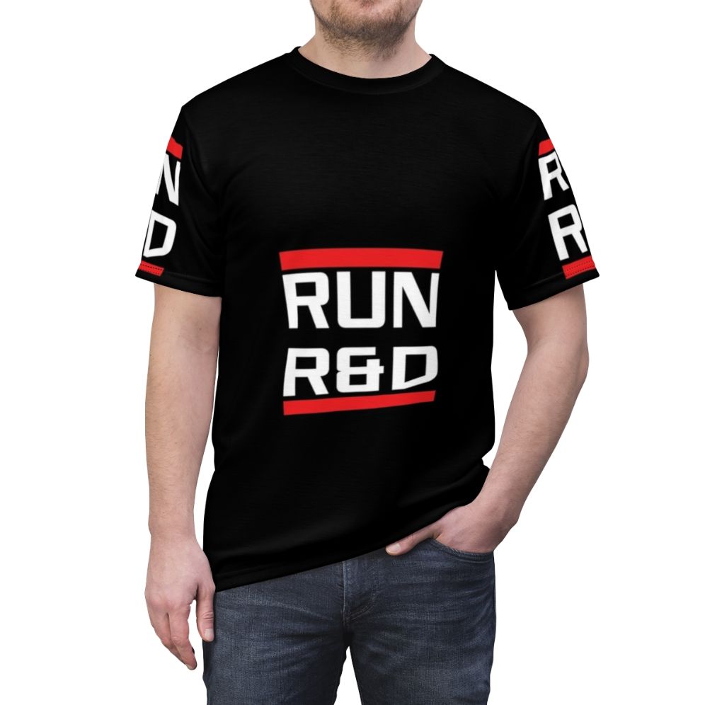 Cyberpunk-inspired Netrunner "Run R&D" graphic t-shirt for gaming enthusiasts - men front