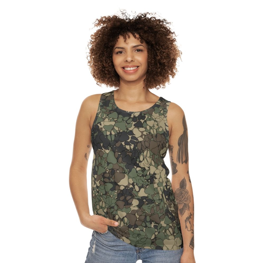 Unisex wolf paw prints camo military style tank top - women