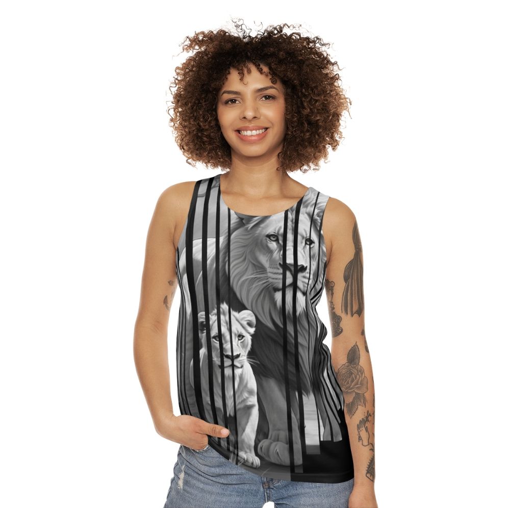 Jungle animals graphic tee for nature lovers - women