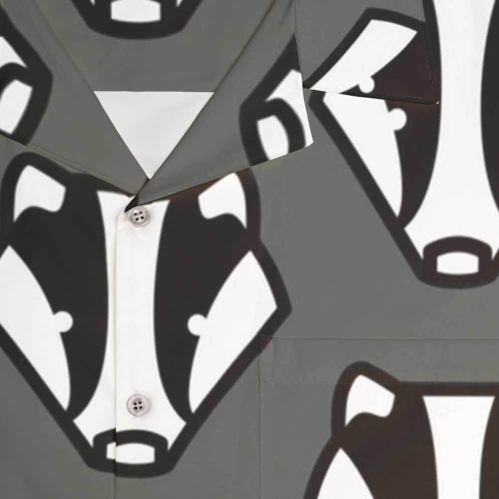 Badger-themed Hawaiian shirt with a gray and black design - Detail