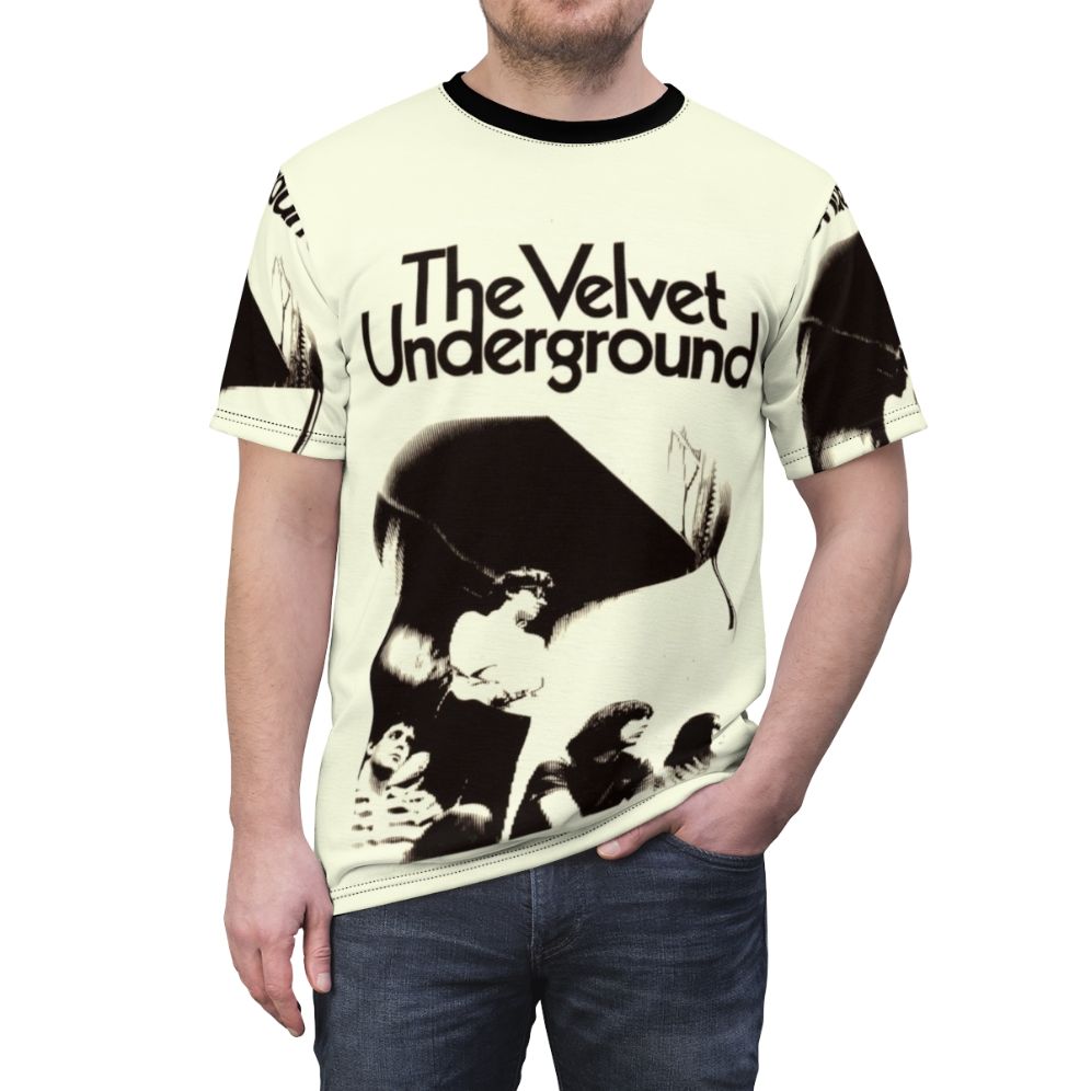 Vintage-style t-shirt featuring the Velvet Underground band name and imagery - men front