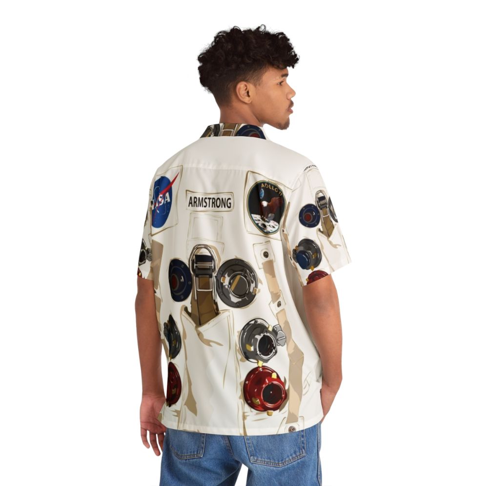 Neil Armstrong Nasa Astronaut Spacesuit Hawaiian Shirt - People Back