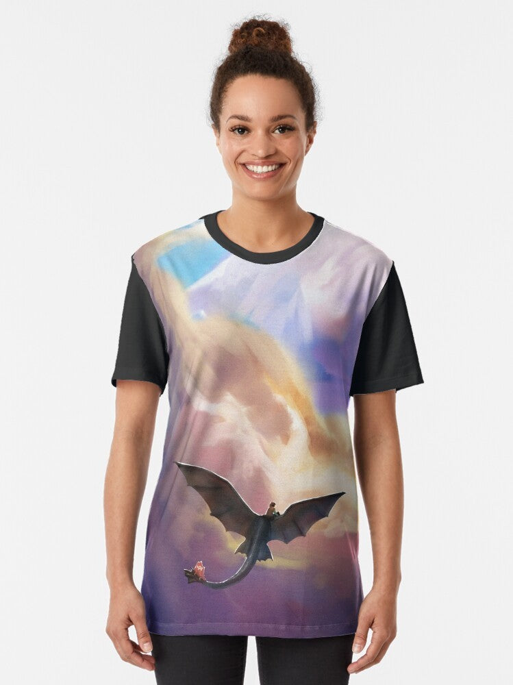 Graphic t-shirt design featuring Toothless, the Night Fury dragon from the "How to Train Your Dragon" movie. - Women