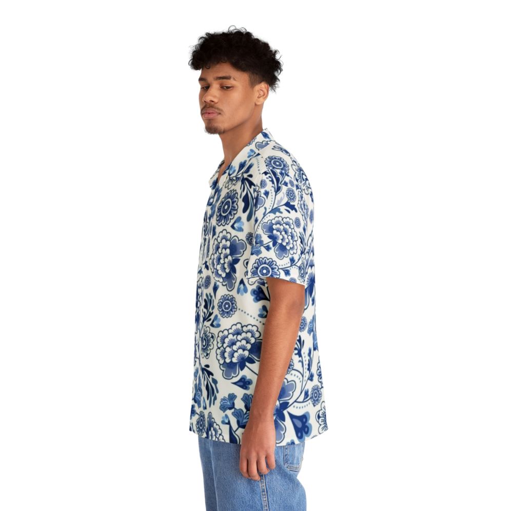 Chinese Porcelain Design Hawaiian Shirt - People Left