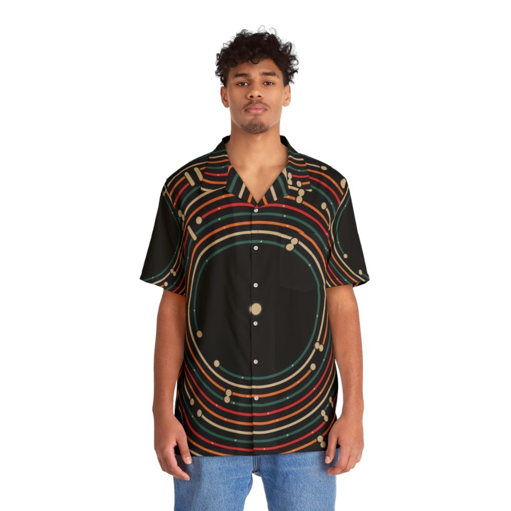 Retro Hawaiian shirt with vinyl music and labyrinth design - People Front