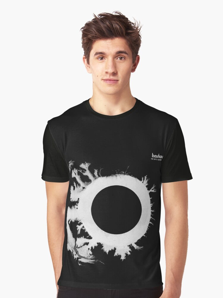 Bauhaus 80s retro black and white graphic t-shirt with abstract, minimal design - Men