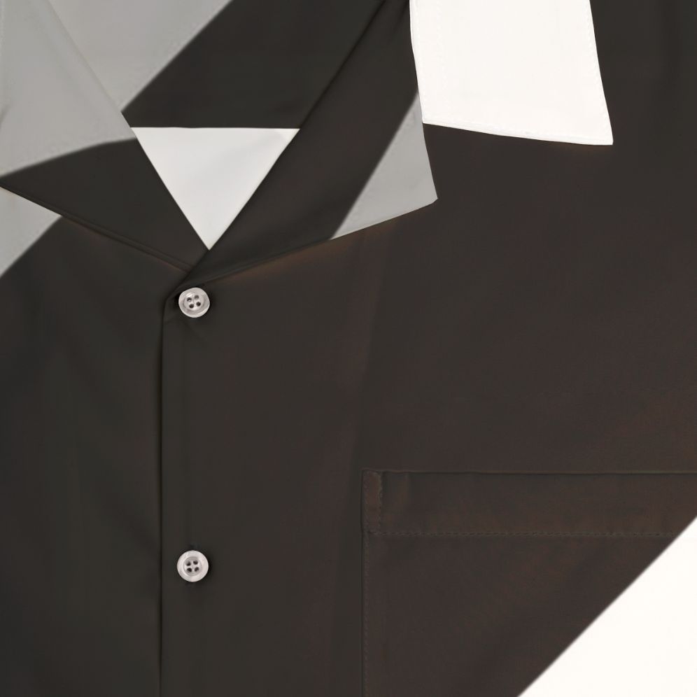 Black diagonal stripe with triangles geometric Hawaiian shirt - Detail