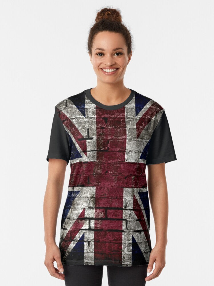 Vintage UK Flag Grunge Punk Style Distressed Wall Graphic T-Shirt - Women