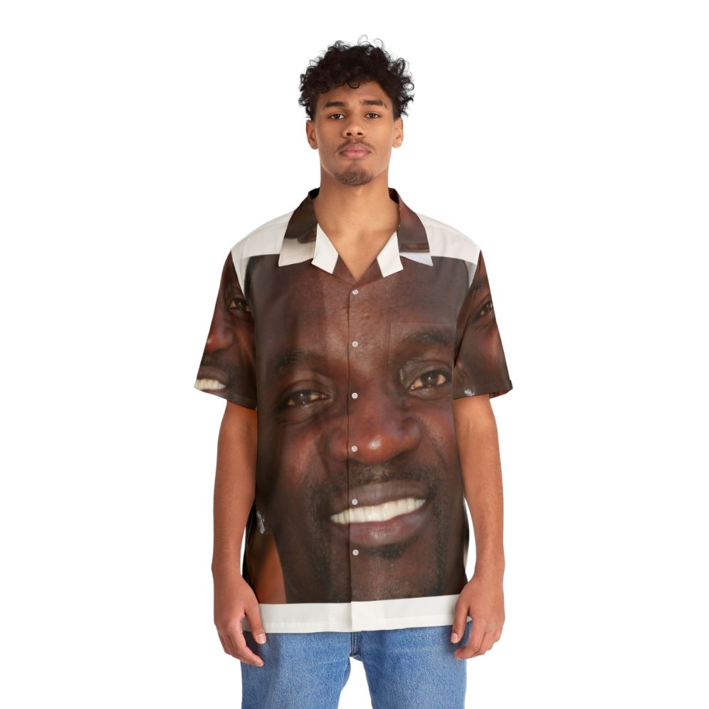 Akon Hawaiian button-up shirt with tropical print - Lifestyle