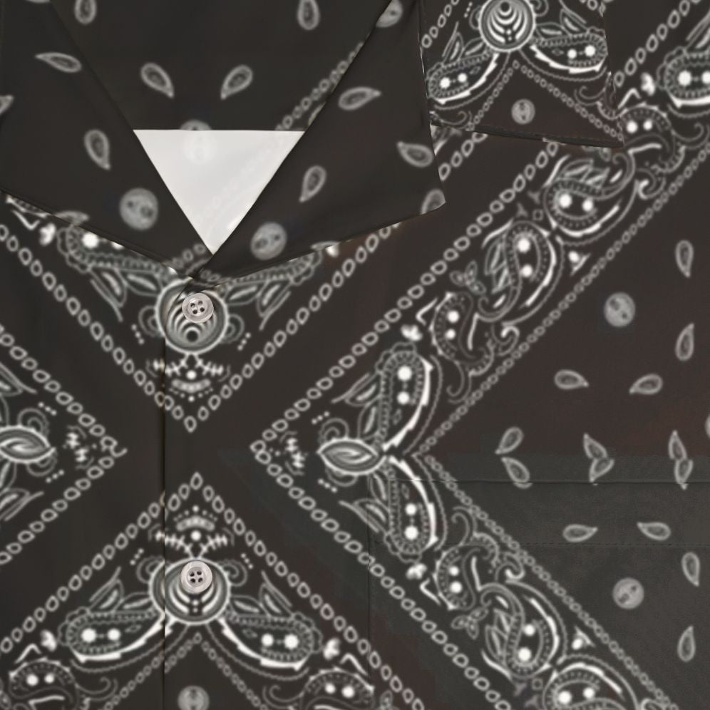 Black and white bandana print Hawaiian shirt - Detail