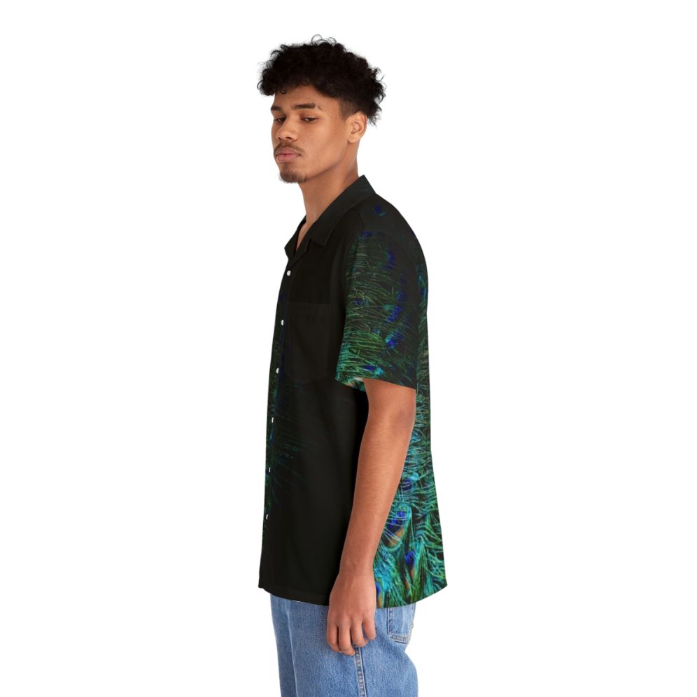 Peacock feathers in a modern, abstract design on a black background Hawaiian shirt - People Left