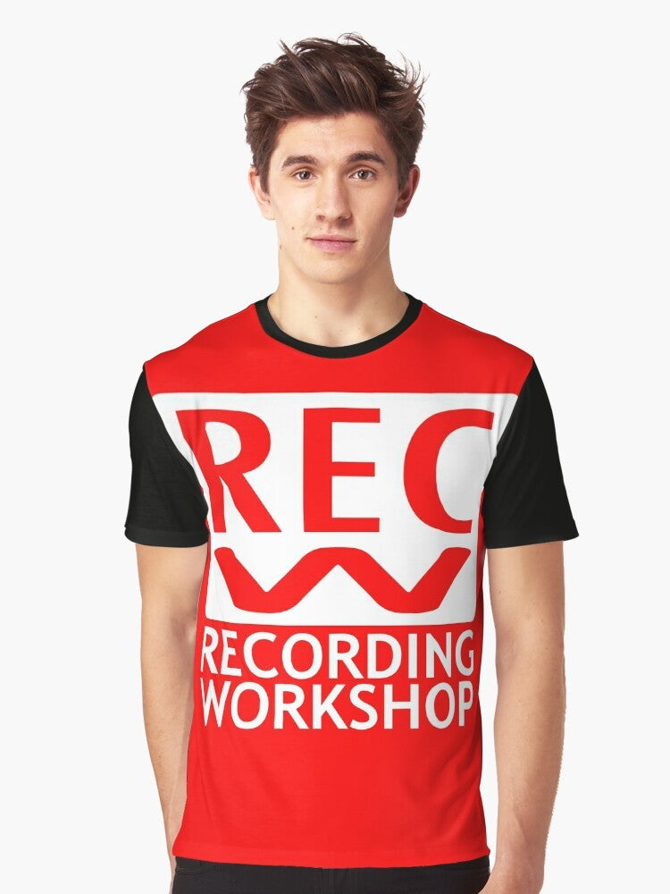 2000s Recording Workshop (RECW) Graphic T-Shirt with Vintage Logo Design - Men